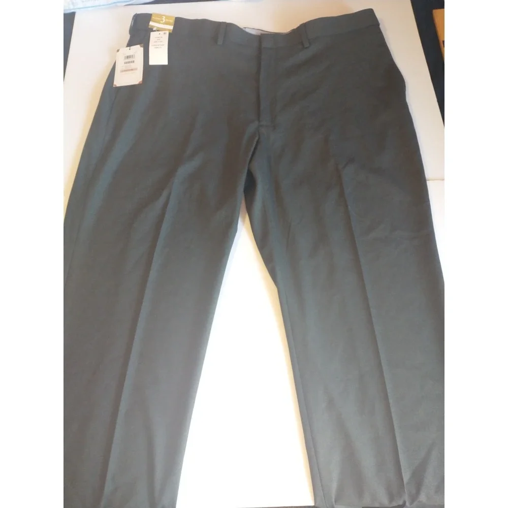 Haggar Mens Premium Stretch‎ Classic Fit Flat Front Suit Pants Dark Gray 42x29